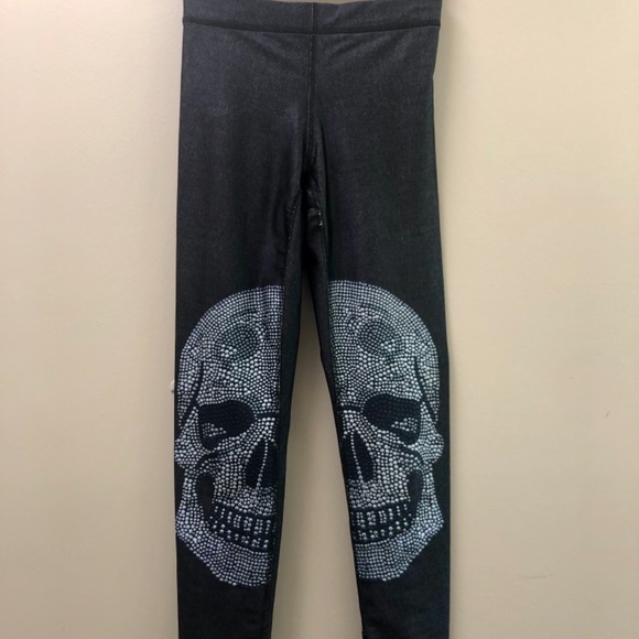 Scull Leggings by Zara Terez  ZT Performance - Picture 8 of 14